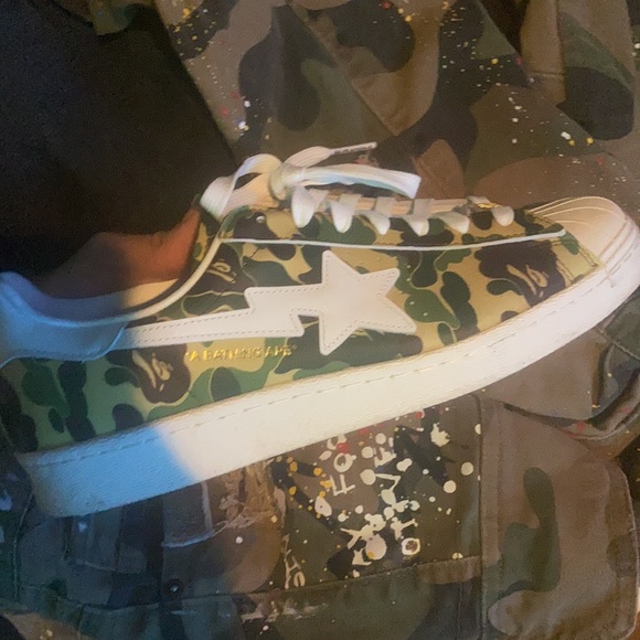 Bape superstars ‘80 bran new. Need gone. Throw prc - Picture 2 of 8